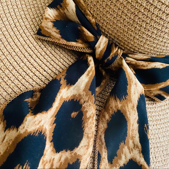 SABRINA LOVES SUMMER STRAW FLOPPY HAT - Picture 6 of 8